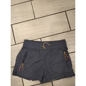 té verde Quilted Puffer Shorts – Navy Blue – Size Small